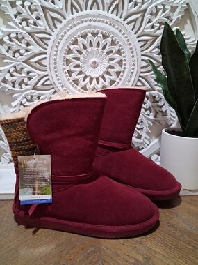 NEW Bearpaw Burgundy Suede  Women's Boots Size 8